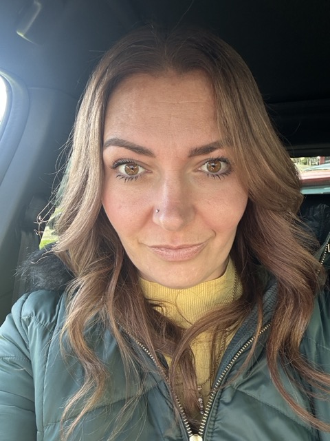 Ashleigh — Salon Owner